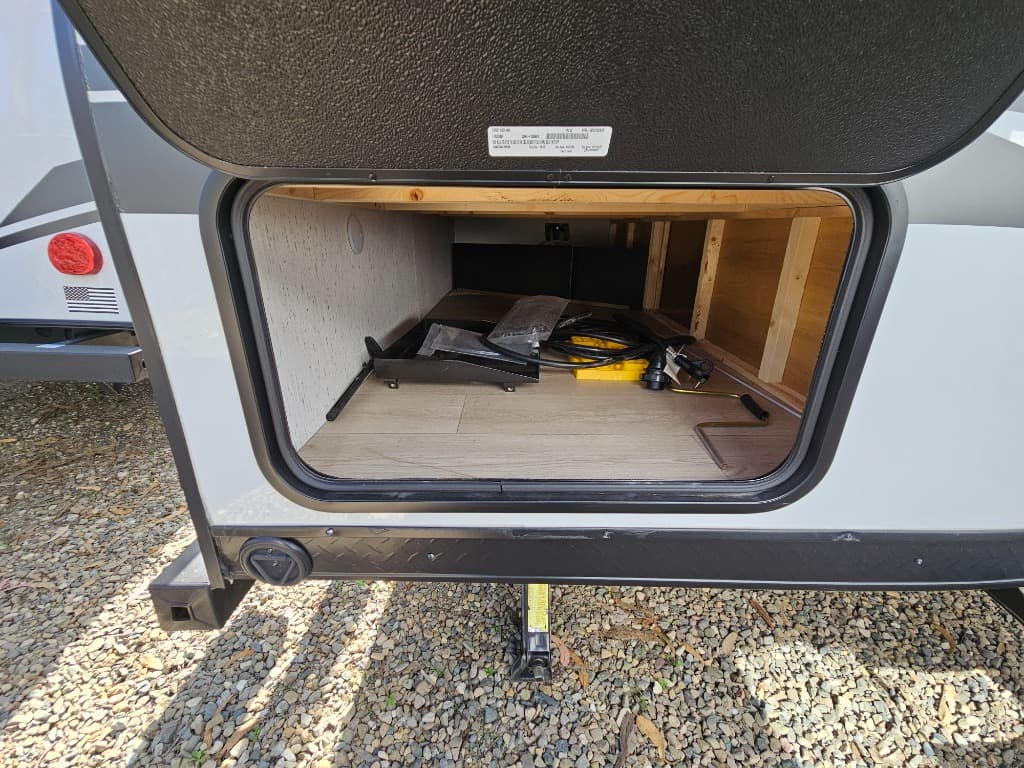 2025 Forest River RV 2025 Forest River RV Cherokee Grey Wolf Black Label - thumbnail 48