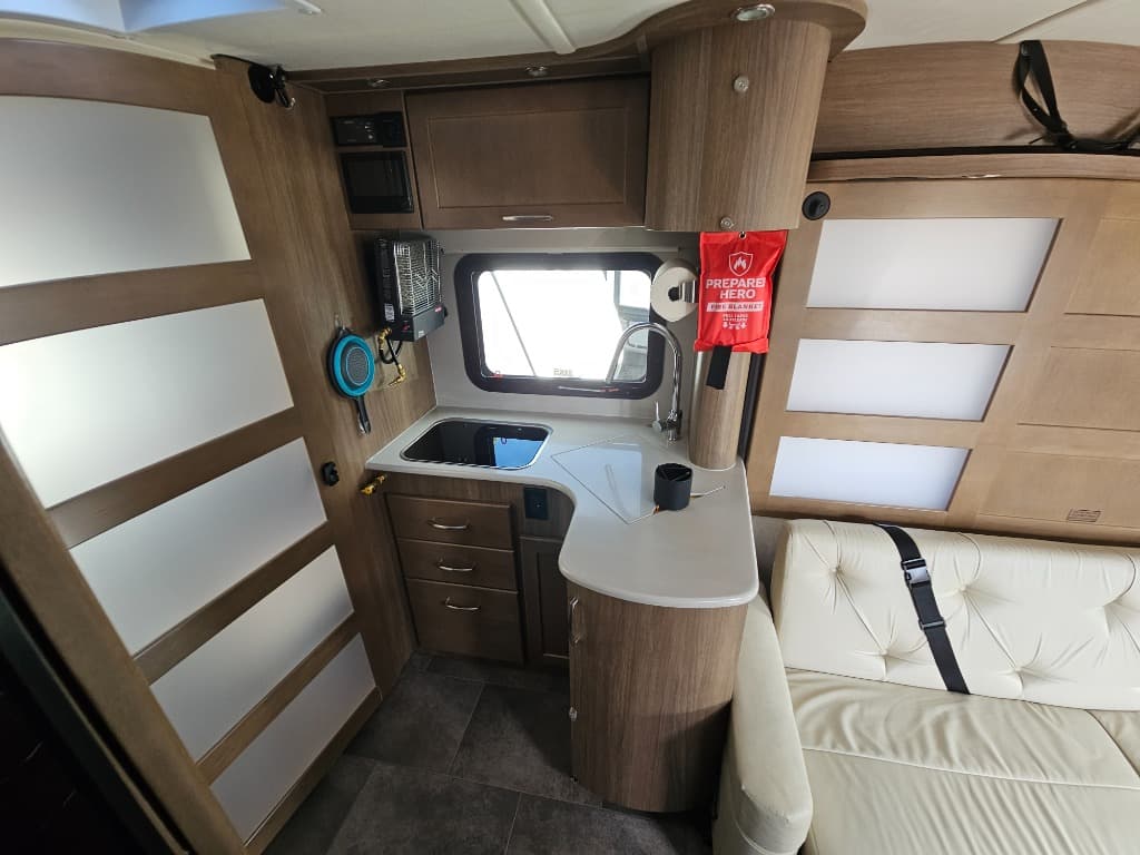 2020 Pleasure-Way 2020 Pleasure-Way Plateau - thumbnail 25