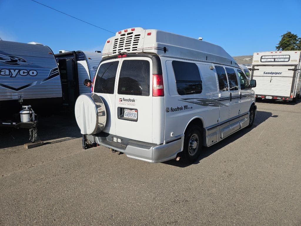 2010 Roadtrek 2010 Roadtrek 190 Versatile - thumbnail 2