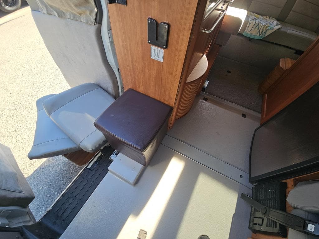 2010 Roadtrek 2010 Roadtrek 190 Versatile - thumbnail 7