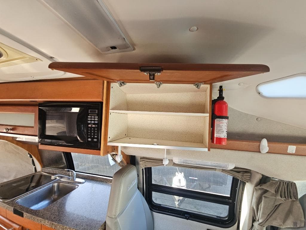 2010 Roadtrek 2010 Roadtrek 190 Versatile - thumbnail 8