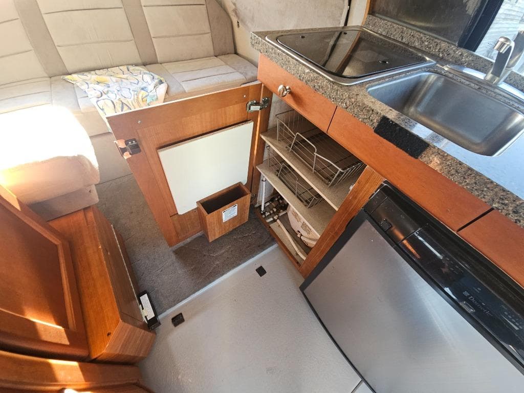 2010 Roadtrek 2010 Roadtrek 190 Versatile - thumbnail 13