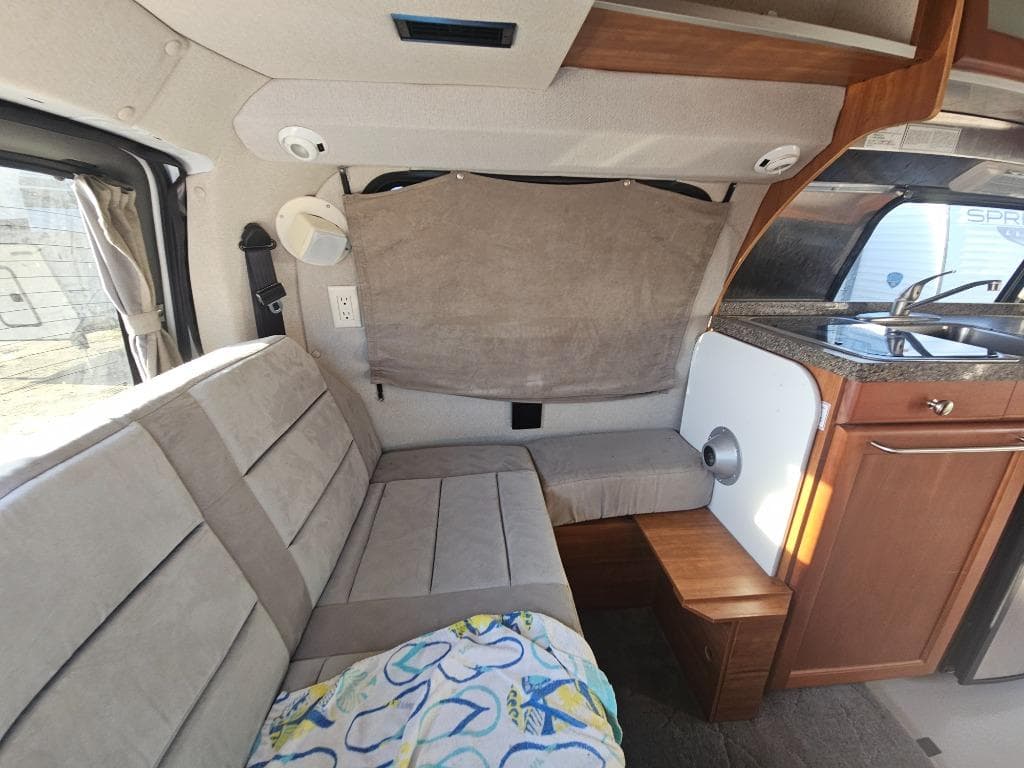 2010 Roadtrek 2010 Roadtrek 190 Versatile - thumbnail 19