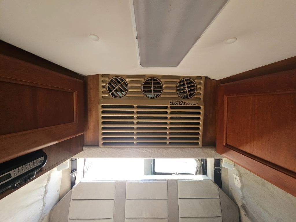 2010 Roadtrek 2010 Roadtrek 190 Versatile - thumbnail 21