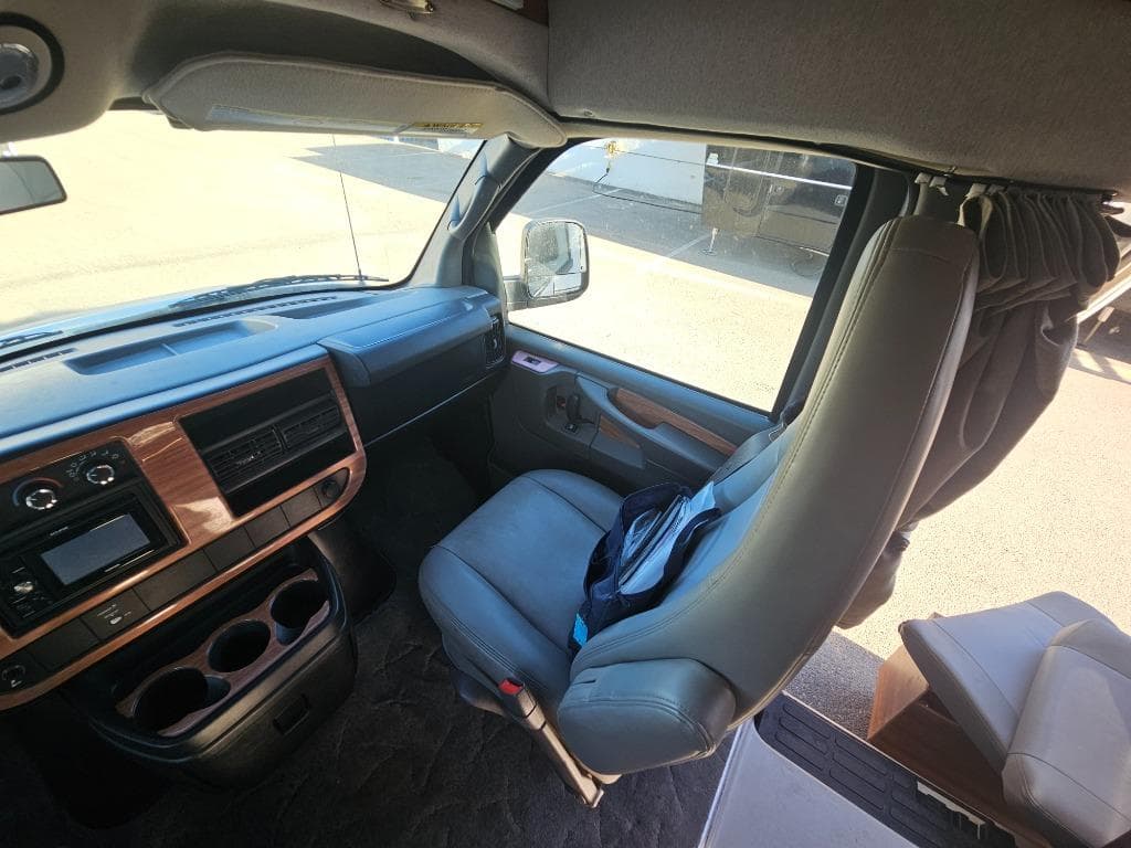 2010 Roadtrek 2010 Roadtrek 190 Versatile - thumbnail 26