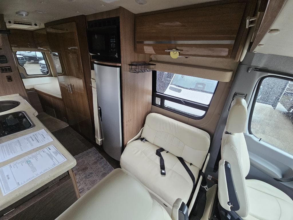 2015 Winnebago 2015 Winnebago Era - thumbnail 7