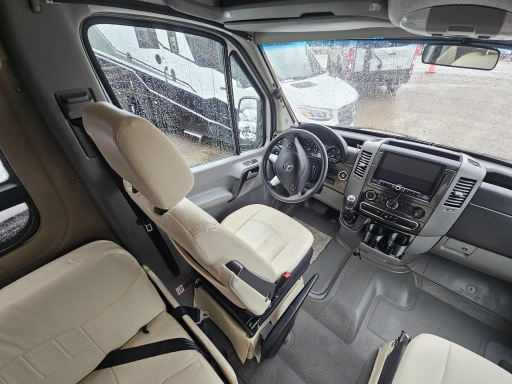 2015 Winnebago 2015 Winnebago Era - thumbnail 10