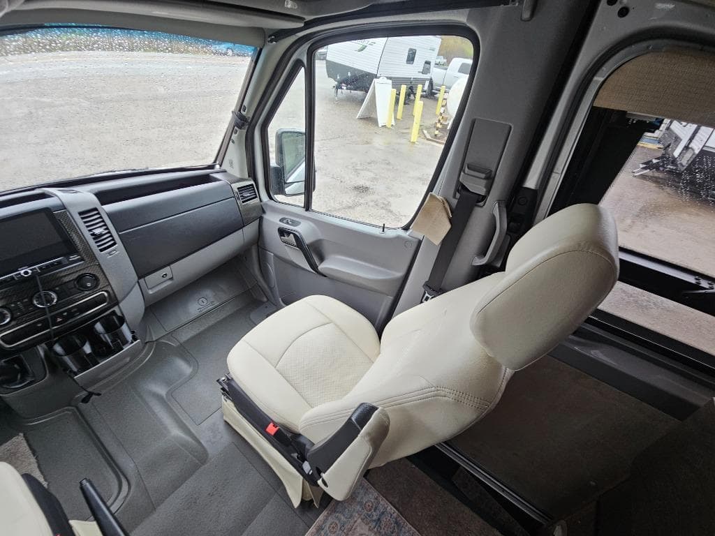 2015 Winnebago 2015 Winnebago Era - thumbnail 11