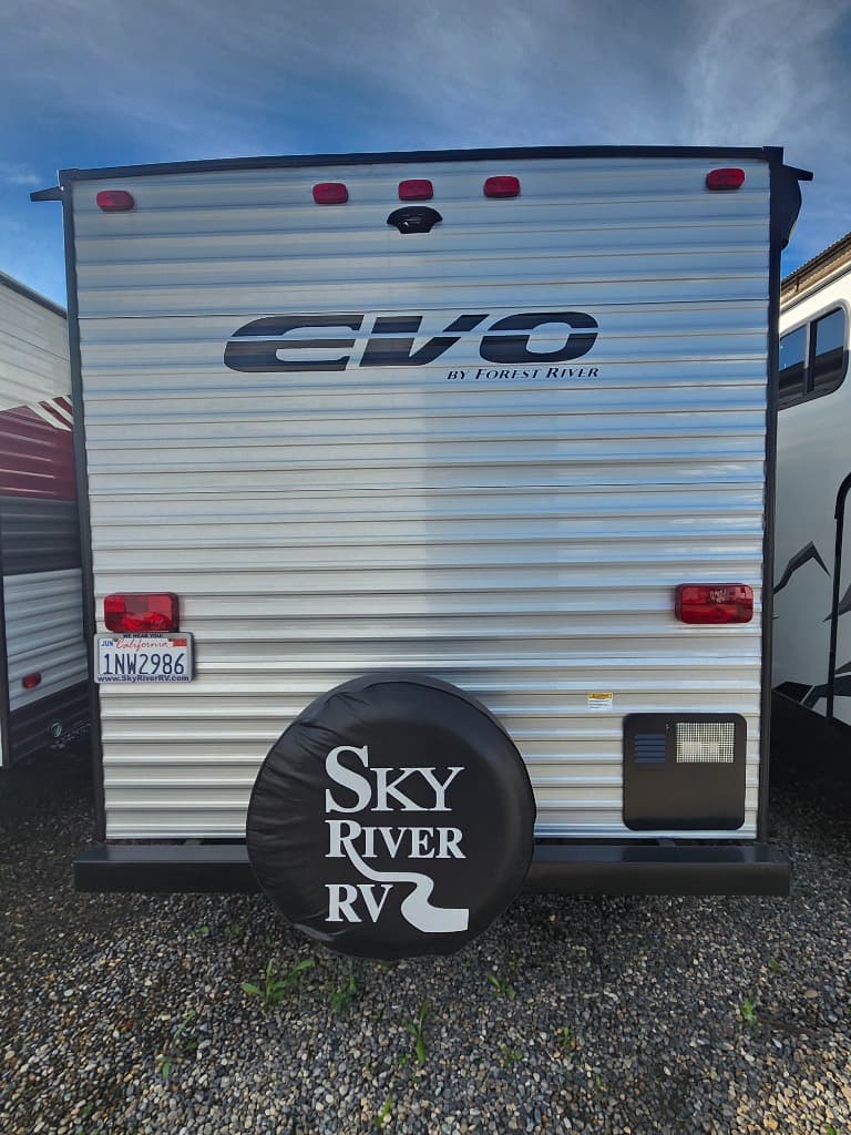 2022 Forest River 2022 Forest River Evo Select - thumbnail 5