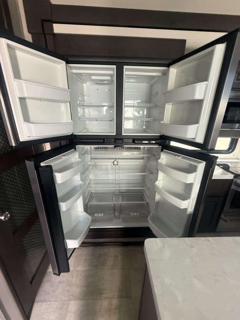 2020 Grand Design 2020 Grand Design Momentum - thumbnail 12