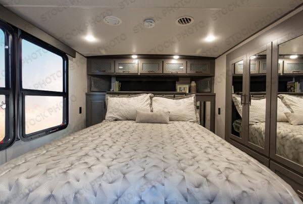 2020 Grand Design 2020 Grand Design Momentum - thumbnail 31