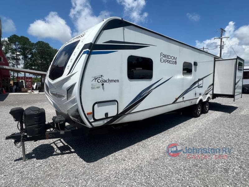 2023 Coachmen 2023 Coachmen Freedom Express Liberty Edition - thumbnail 3