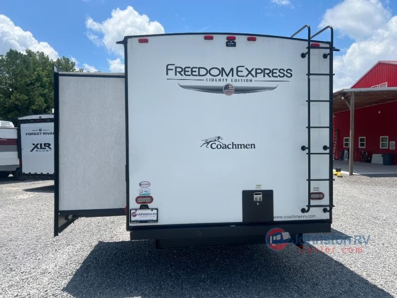 2023 Coachmen 2023 Coachmen Freedom Express Liberty Edition - thumbnail 6