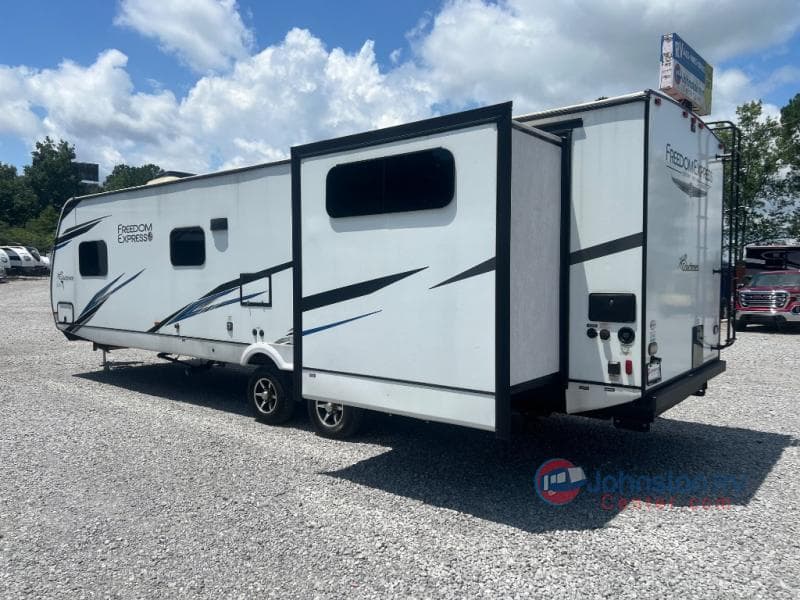 2023 Coachmen 2023 Coachmen Freedom Express Liberty Edition - thumbnail 7