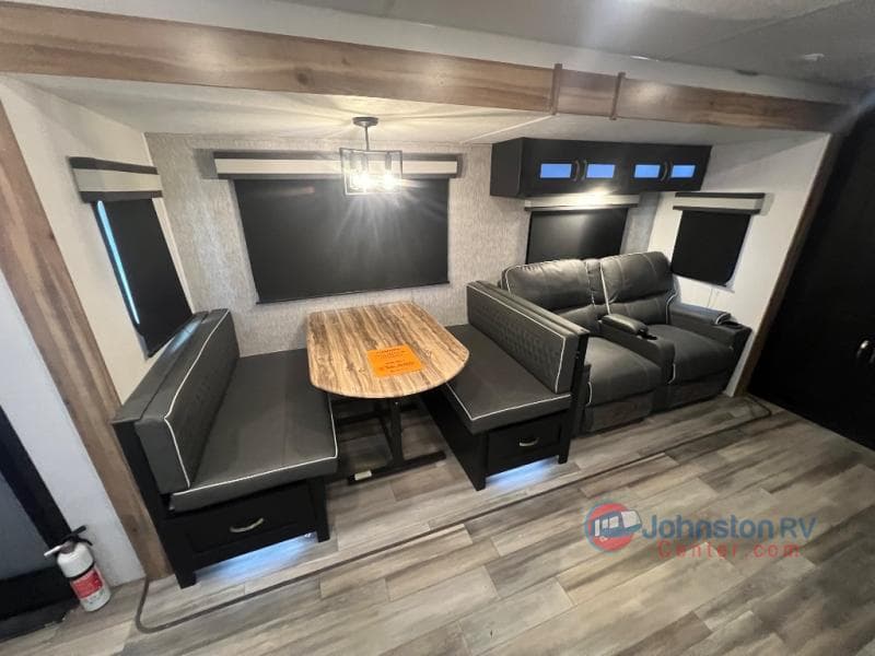 2023 Coachmen 2023 Coachmen Freedom Express Liberty Edition - thumbnail 9