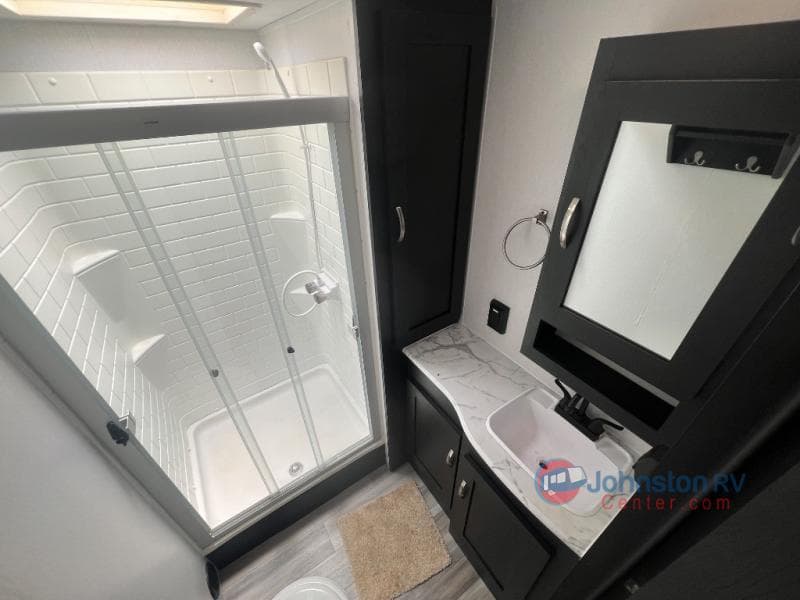2023 Coachmen 2023 Coachmen Freedom Express Liberty Edition - thumbnail 15