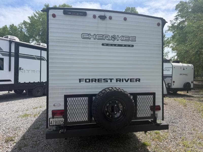 2025 Forest River 2025 Forest River Cherokee Wolf Pup - thumbnail 7