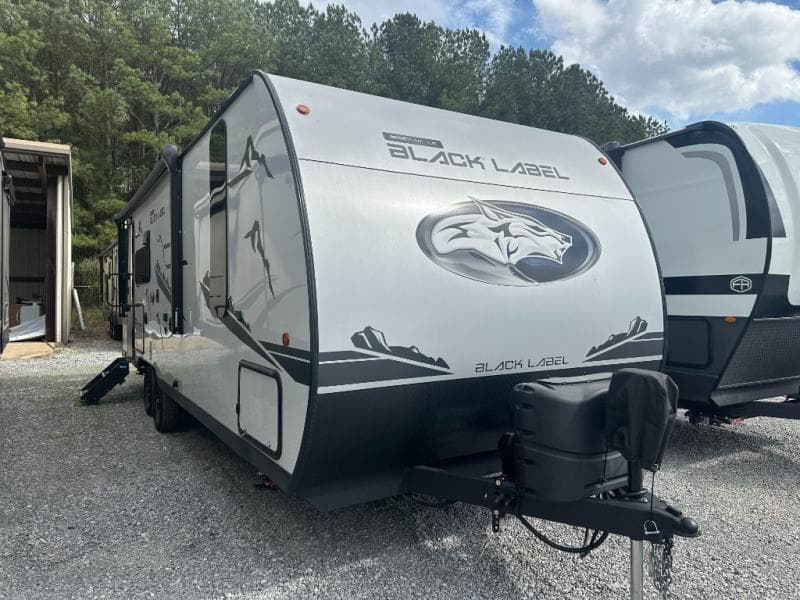 2024 Forest River Cherokee Grey Wolf Black Label 23MKBL