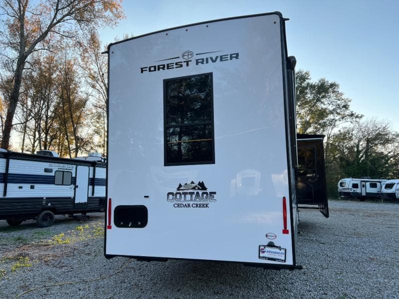 2026 Forest River 2026 Forest River Cedar Creek Cottage - thumbnail 7