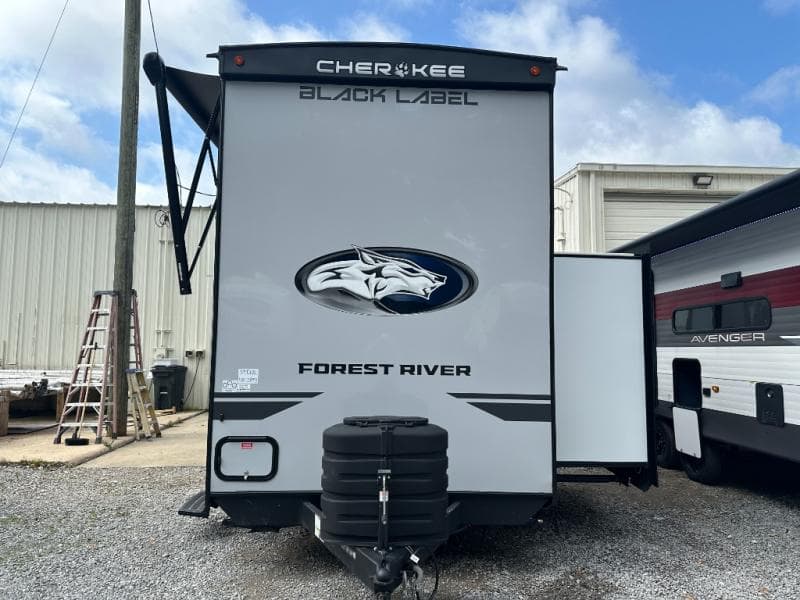 2026 Forest River 2026 Forest River Cherokee Timberwolf Black Label - thumbnail 4