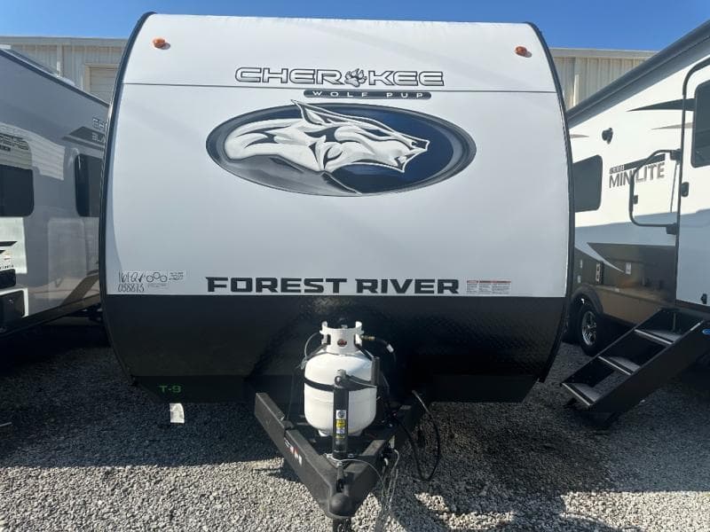 2026 Forest River 2026 Forest River Cherokee Wolf Pup - thumbnail 4
