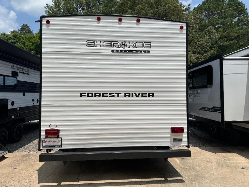 2026 Forest River 2026 Forest River Cherokee Grey Wolf - thumbnail 7