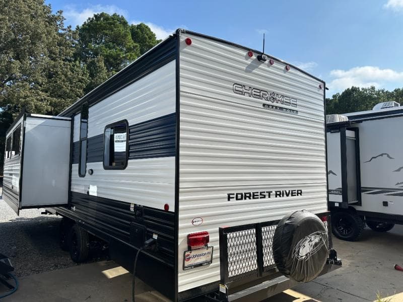 2026 Forest River 2026 Forest River Cherokee Grey Wolf - thumbnail 6