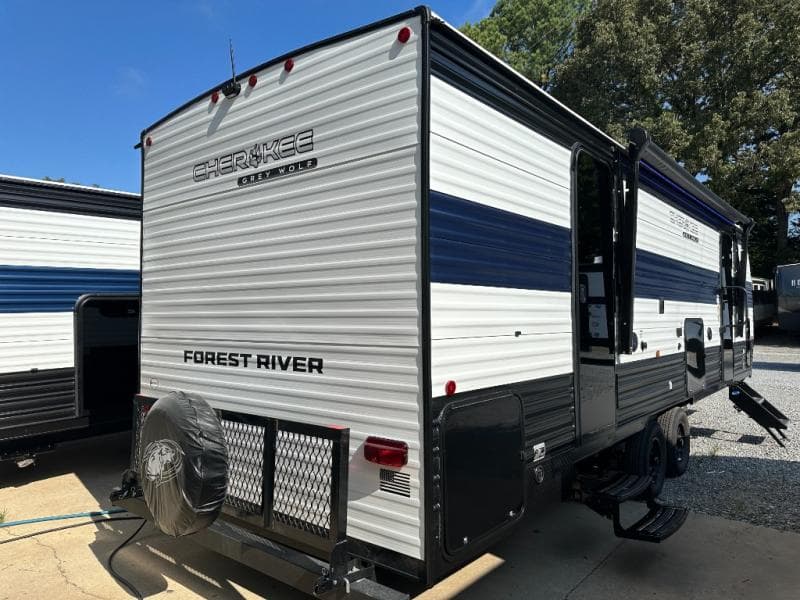 2026 Forest River 2026 Forest River Cherokee Grey Wolf - thumbnail 8