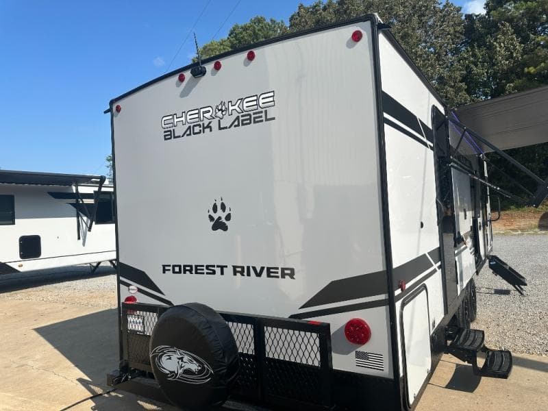 2026 Forest River 2026 Forest River Cherokee Grey Wolf Black Label - thumbnail 8