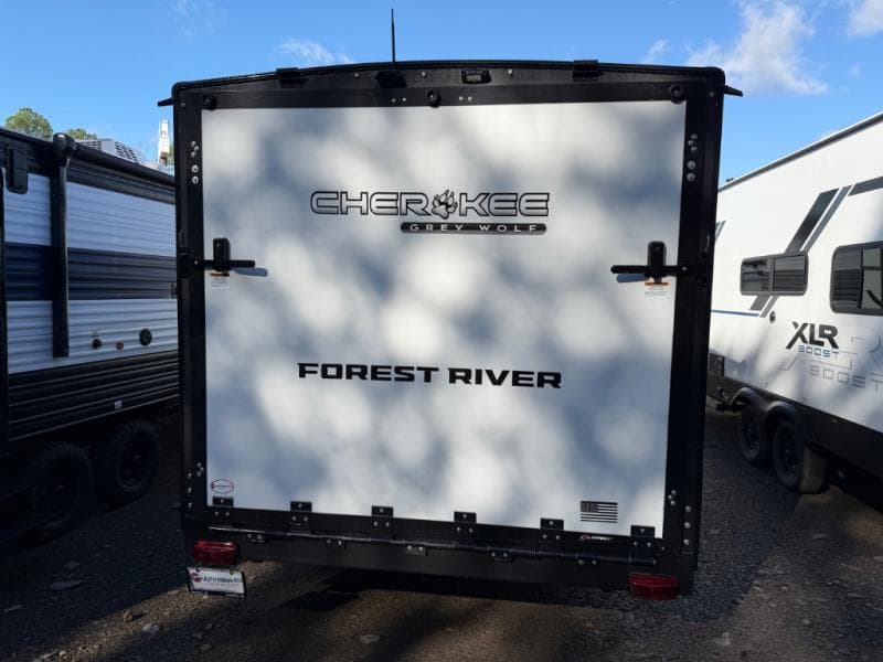 2026 Forest River 2026 Forest River Cherokee Grey Wolf - thumbnail 7