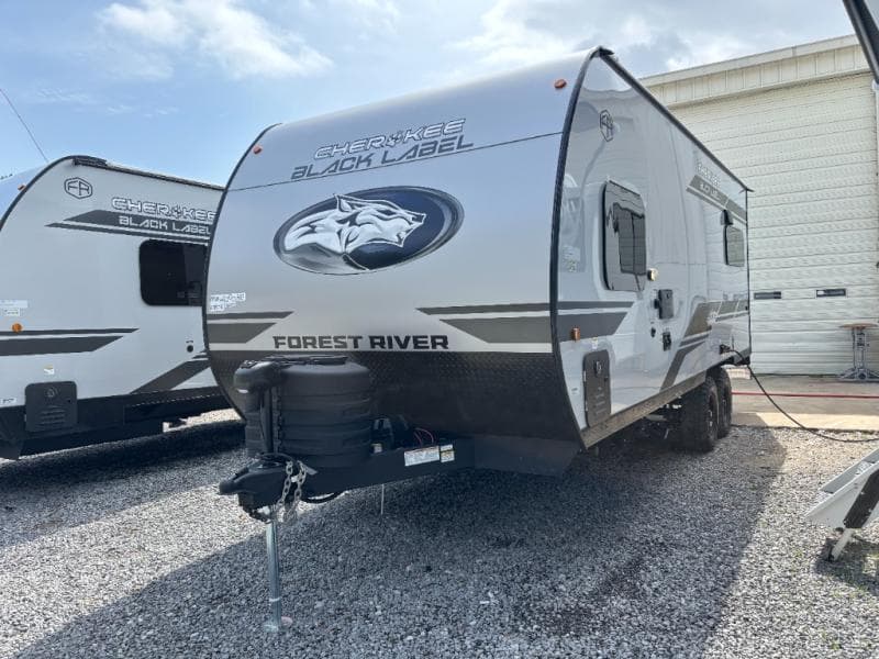 2026 Forest River 2026 Forest River Cherokee Grey Wolf Black Label Toy Hauler - thumbnail 4