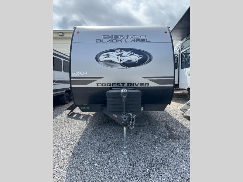 2026 Forest River 2026 Forest River Cherokee Grey Wolf Black Label Toy Hauler - thumbnail 5