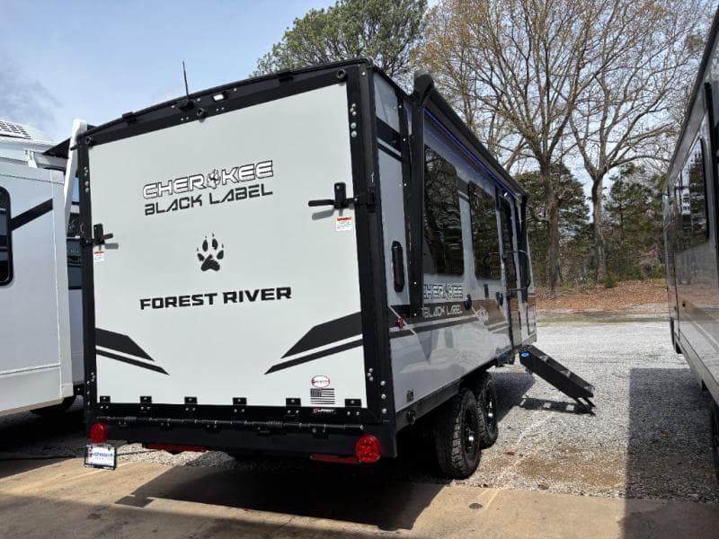 2026 Forest River 2026 Forest River Cherokee Grey Wolf Black Label Toy Hauler - thumbnail 6