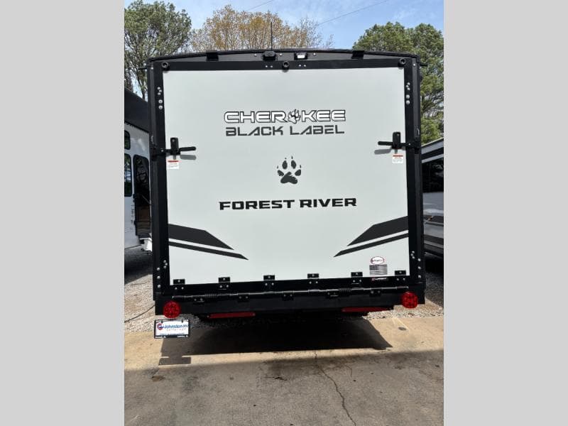 2026 Forest River 2026 Forest River Cherokee Grey Wolf Black Label Toy Hauler - thumbnail 8