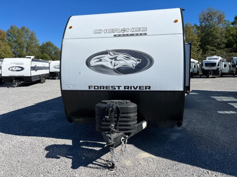 2026 Forest River 2026 Forest River Cherokee Wolf Den - thumbnail 5