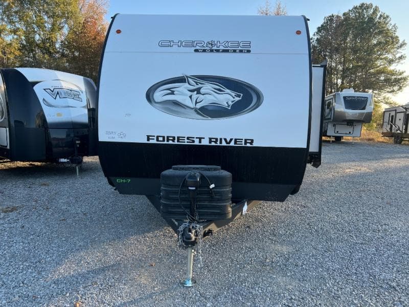 2026 Forest River 2026 Forest River Cherokee Wolf Den - thumbnail 5