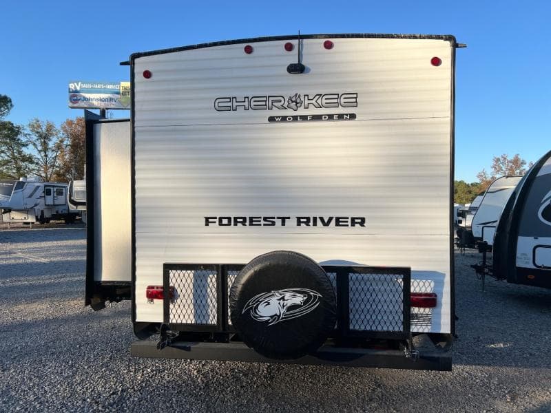 2026 Forest River 2026 Forest River Cherokee Wolf Den - thumbnail 7