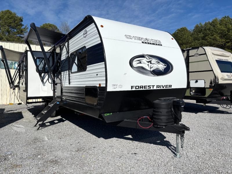 2026 Forest River Cherokee Wolf Den 273XLK
