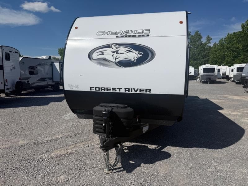 2026 Forest River 2026 Forest River Cherokee Wolf Den - thumbnail 5