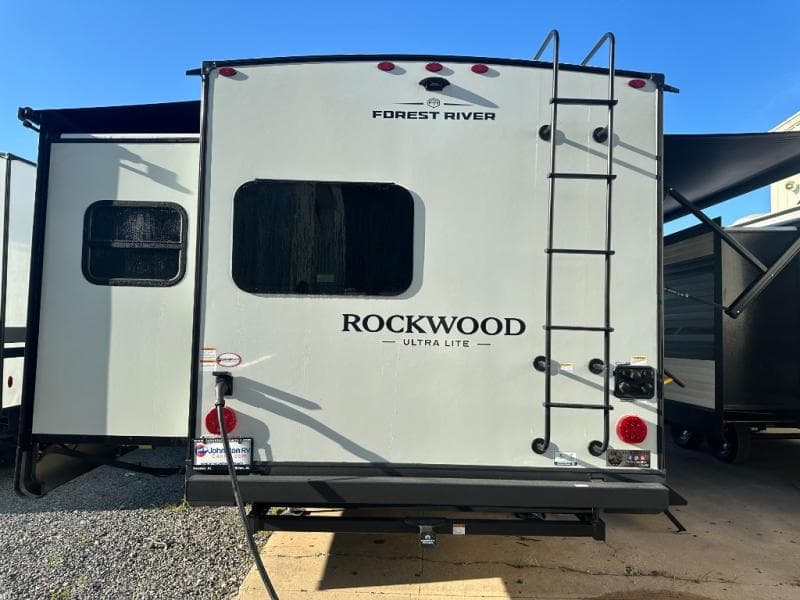 2026 Forest River 2026 Forest River Rockwood Ultra Lite - thumbnail 7
