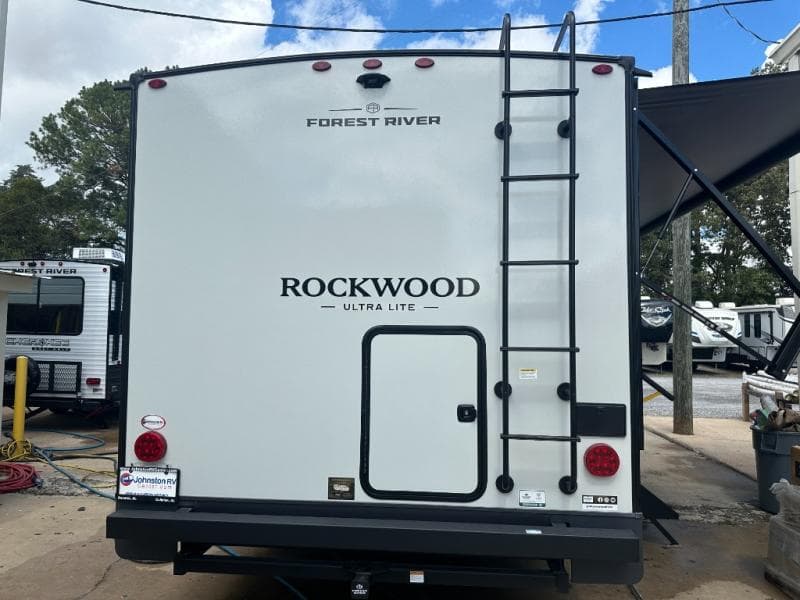 2026 Forest River 2026 Forest River Rockwood Ultra Lite - thumbnail 7