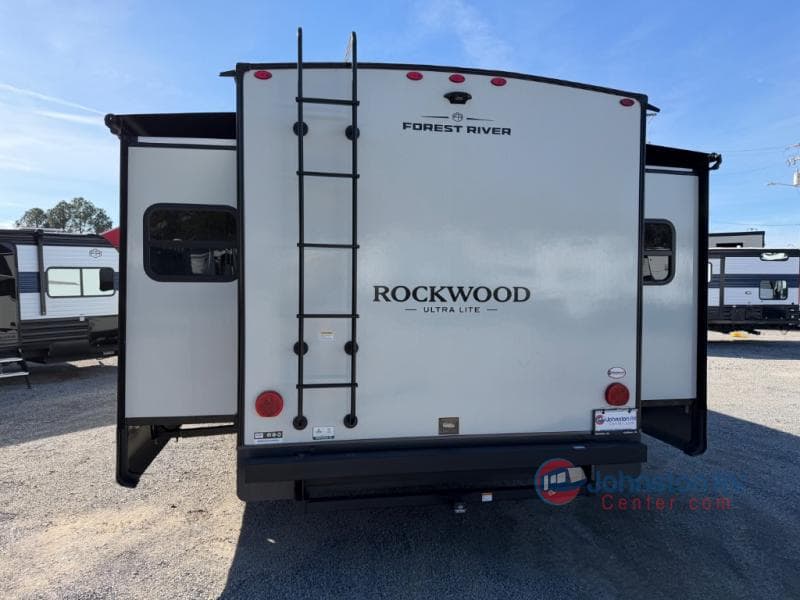 2026 Forest River 2026 Forest River Rockwood Ultra Lite - thumbnail 7