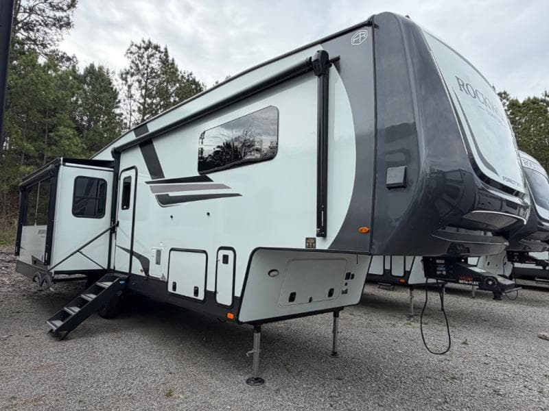 2026 Forest River Rockwood Signature R371RK