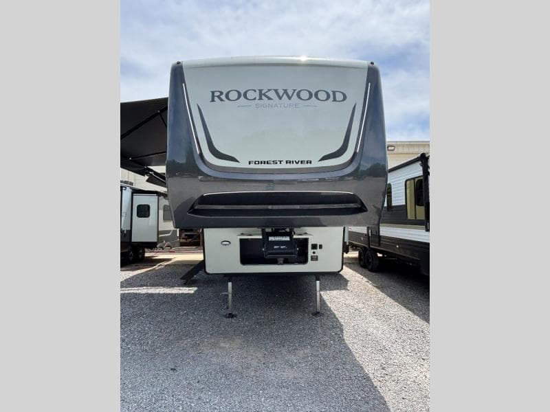 2026 Forest River 2026 Forest River Rockwood Signature - thumbnail 5
