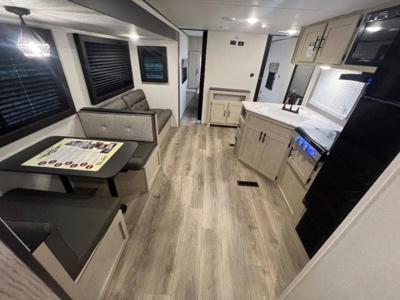 2025 Coachmen 2025 Coachmen Shasta I-5 - thumbnail 14