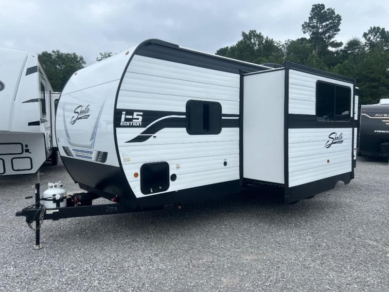 2026 Coachmen 2026 Coachmen Shasta I-5 - thumbnail 4