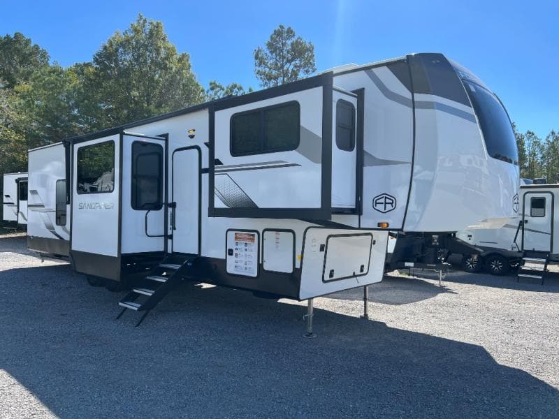 2026 Forest River Sandpiper 3990FL