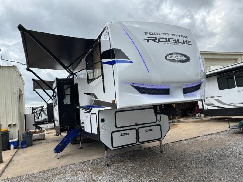2026 Forest River Cherokee Rogue Armored 341GS11