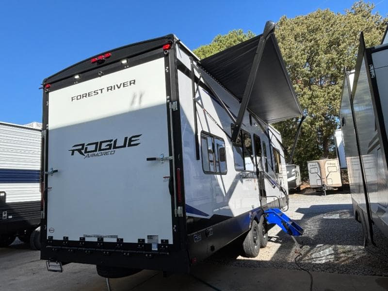 2026 Forest River 2026 Forest River Cherokee Rogue Armored - thumbnail 6