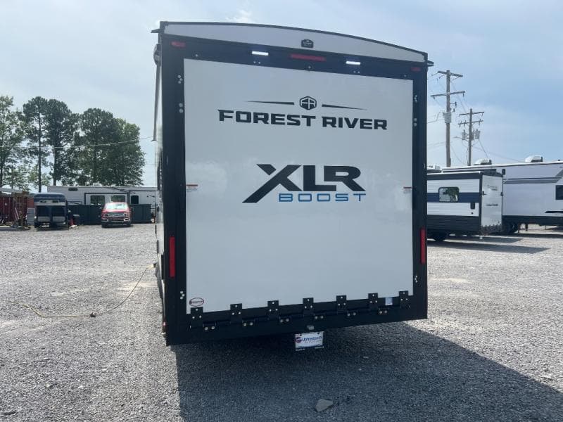 2025 Forest River 2025 Forest River XLR Boost - thumbnail 7